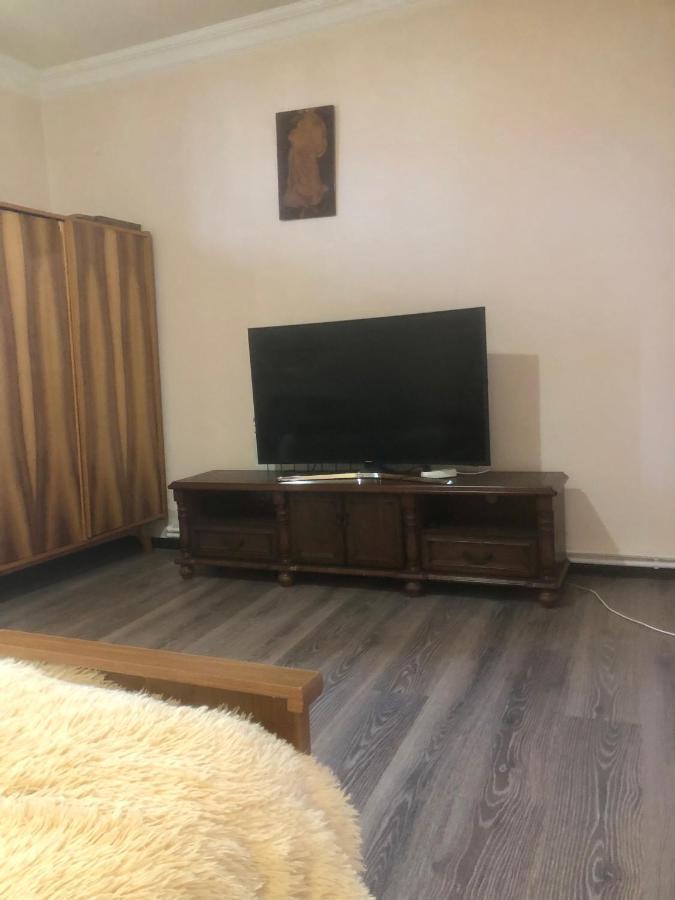 Villa Next To Victory Park Yerevan Luaran gambar