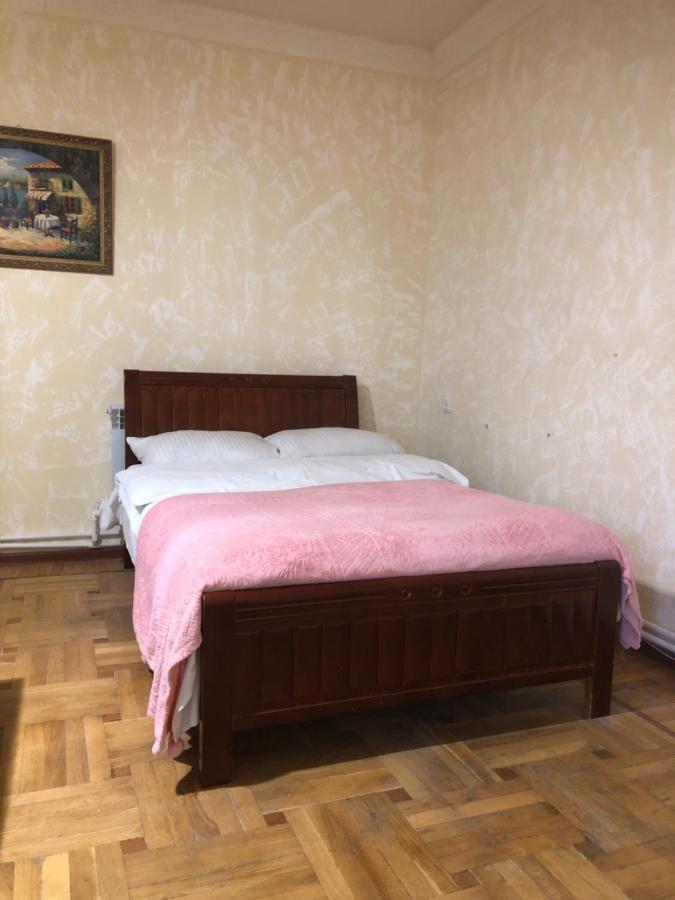 Villa Next To Victory Park Yerevan Luaran gambar